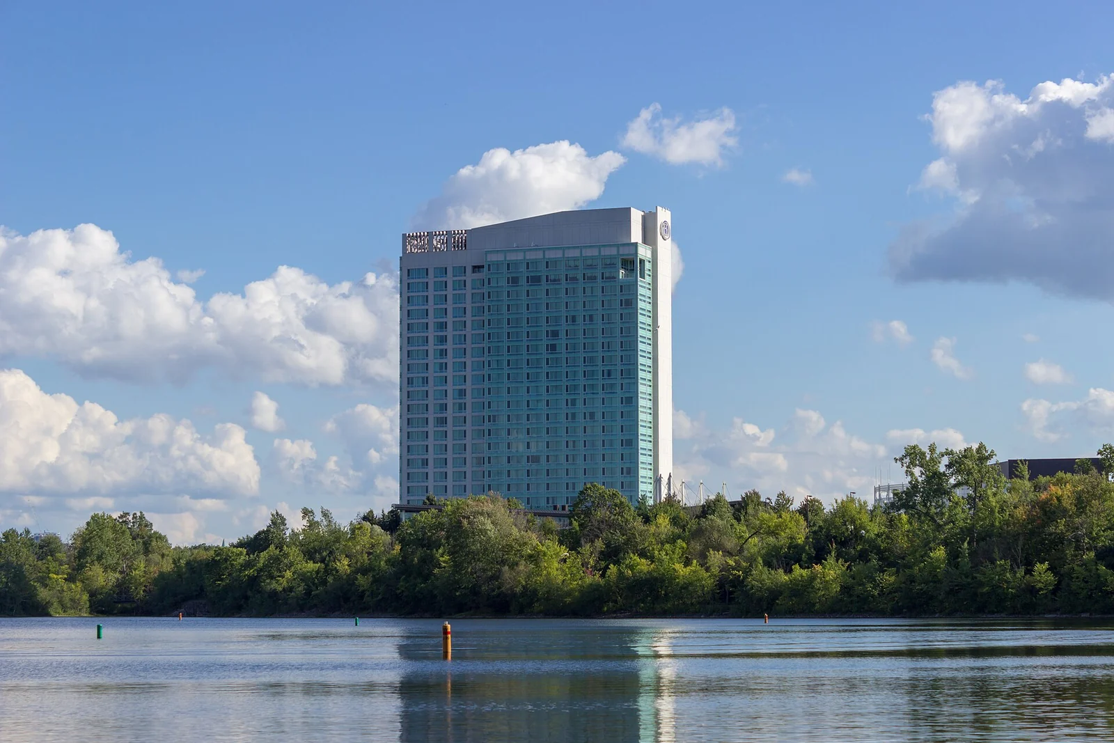 Photograph of Hilton Lac-Leamy